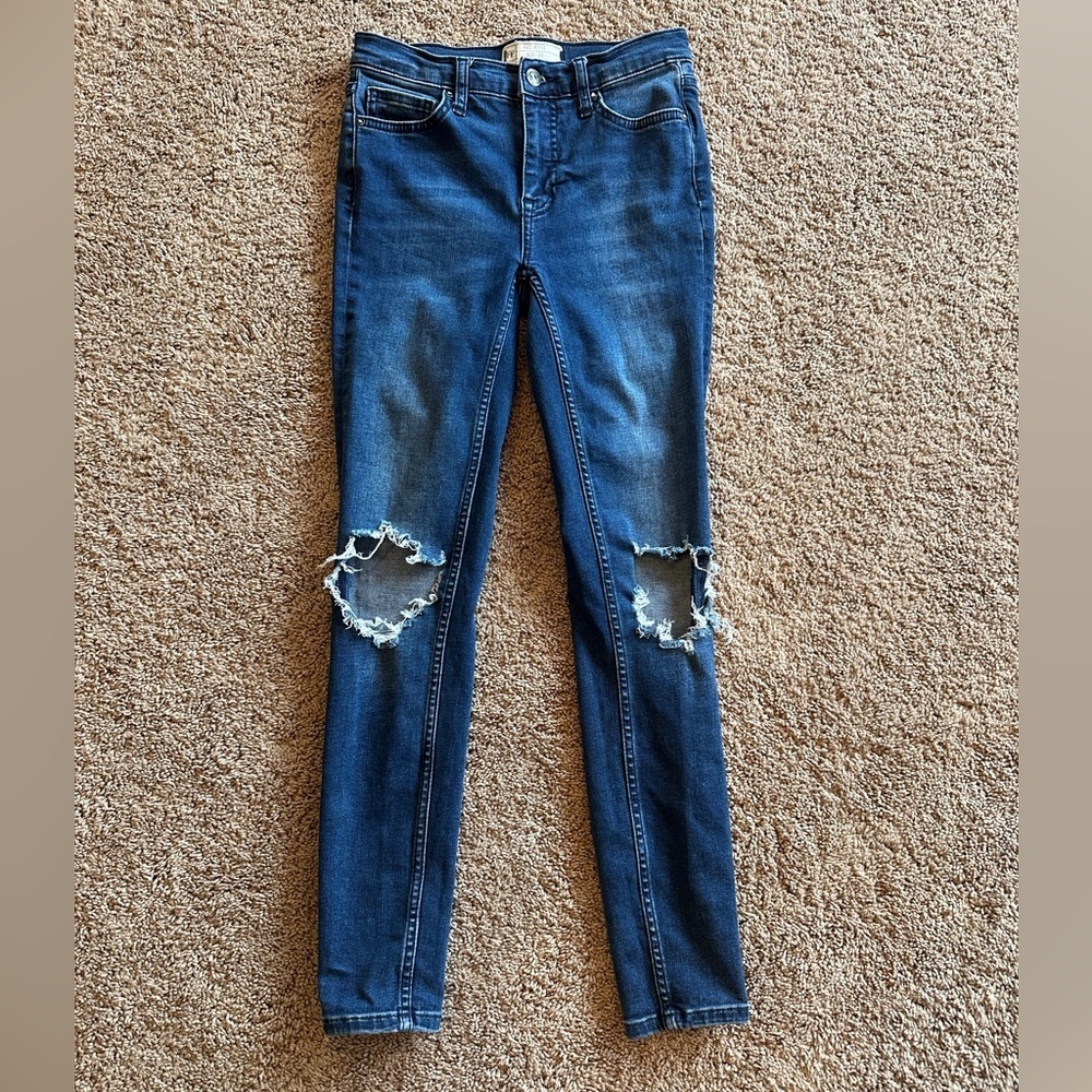 3 for $25 Free people Women's high rise skinny Blue Distressed Jeans| size 25